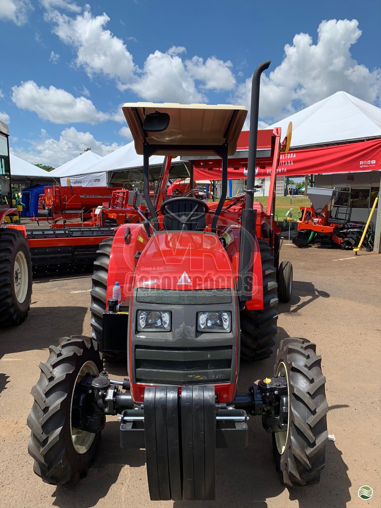 TRATOR AGRITECH 1155 Tração 4x4 VR Agronegócios ARAXA MINAS GERAIS MG